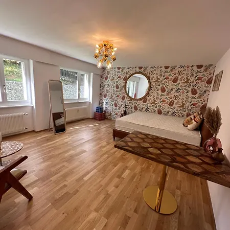 Apartment Cozy At A Special Price! *
